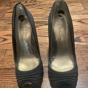 Touch of Nina Elegant Black Peep Toe Heels